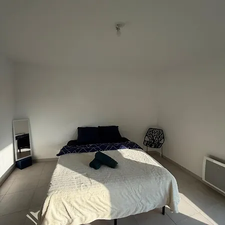 Διαμέρισμα Confortable Loggia Et Salle De Bain Privative *